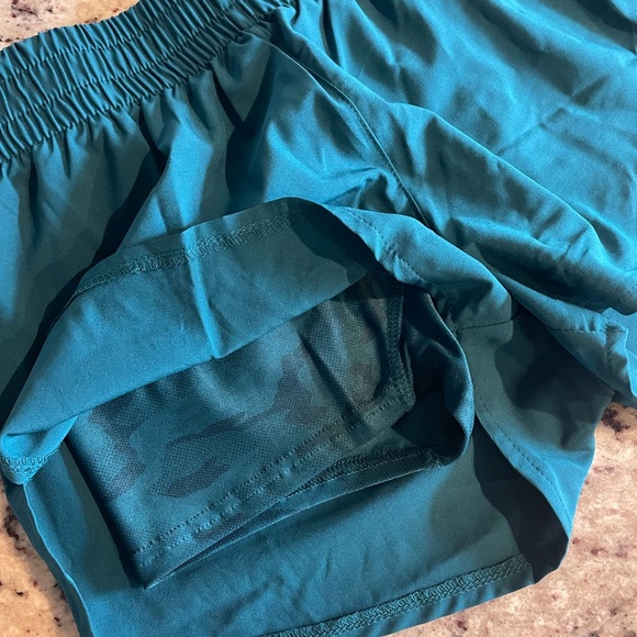 ASICS 2-N-1 Shorts - Picture 2 of 4